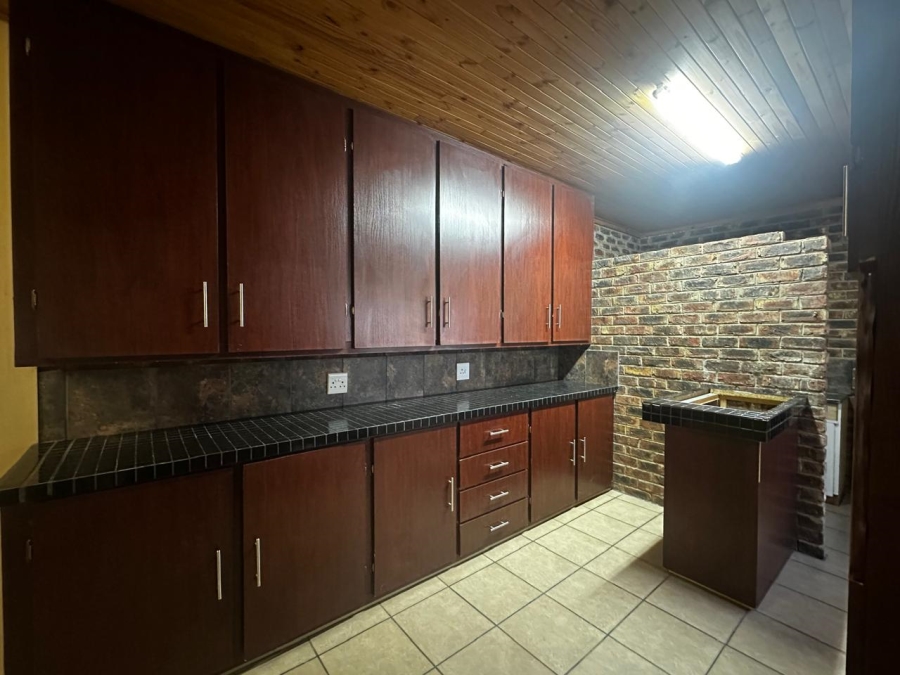 4 Bedroom Property for Sale in Dealesville Free State